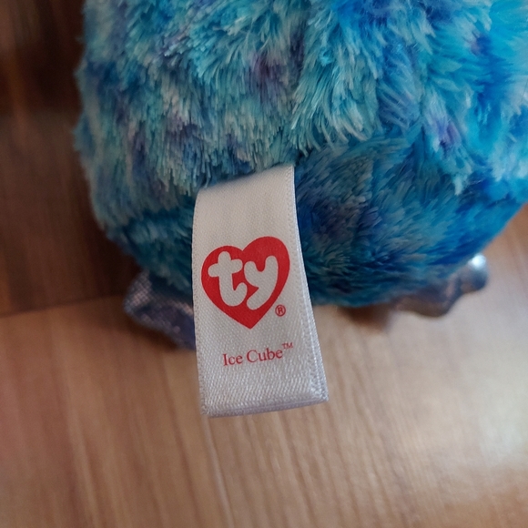 TY Beanie Boos Ice Cube Penguin 6" Plush Blue Glitter Eyes Stuffed Animal - Picture 11 of 11